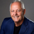 Gilberto J. Manfroi